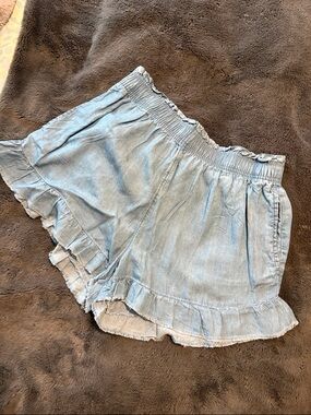 EUC aerie Chambray Blue Ruffle Hem Shorts Size M